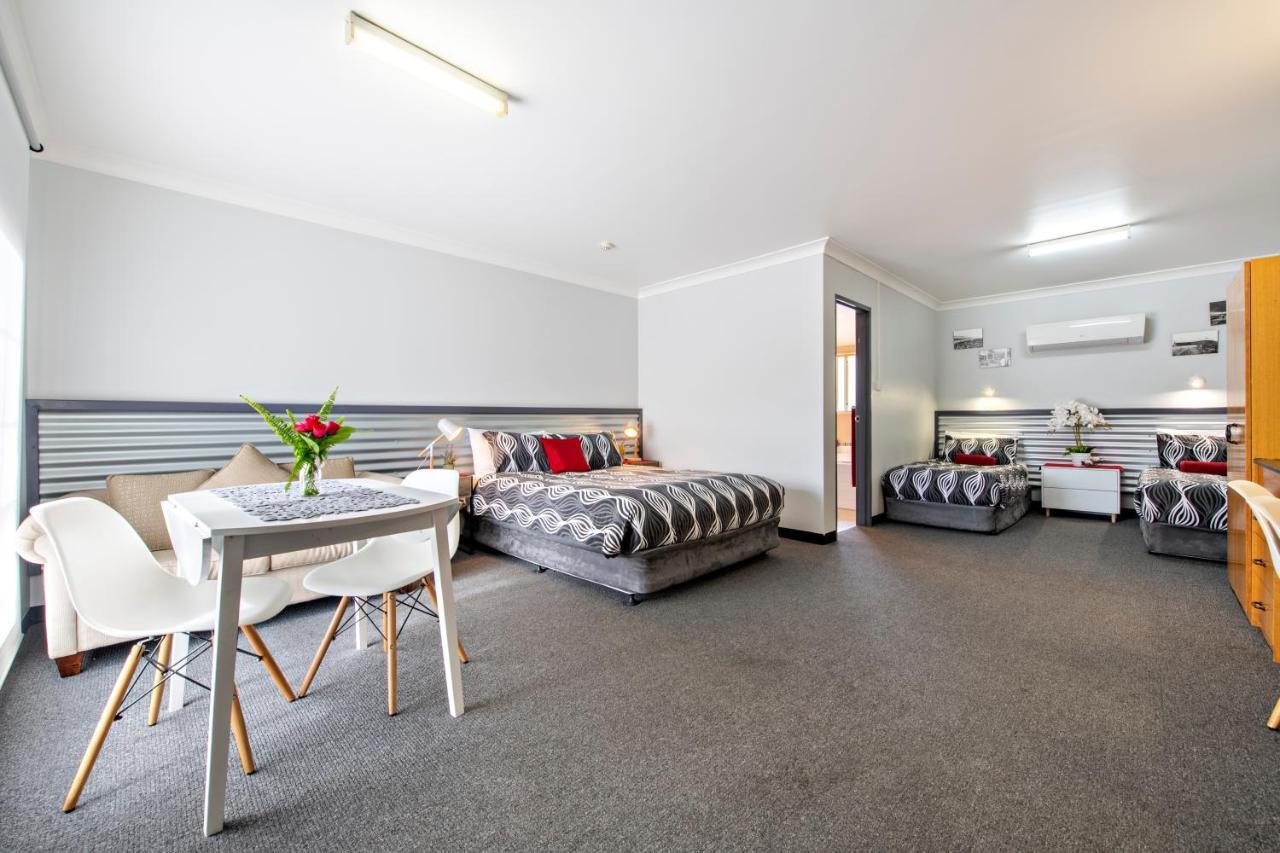 Comfort Inn Shearing Shed Ντούμπο Εξωτερικό φωτογραφία