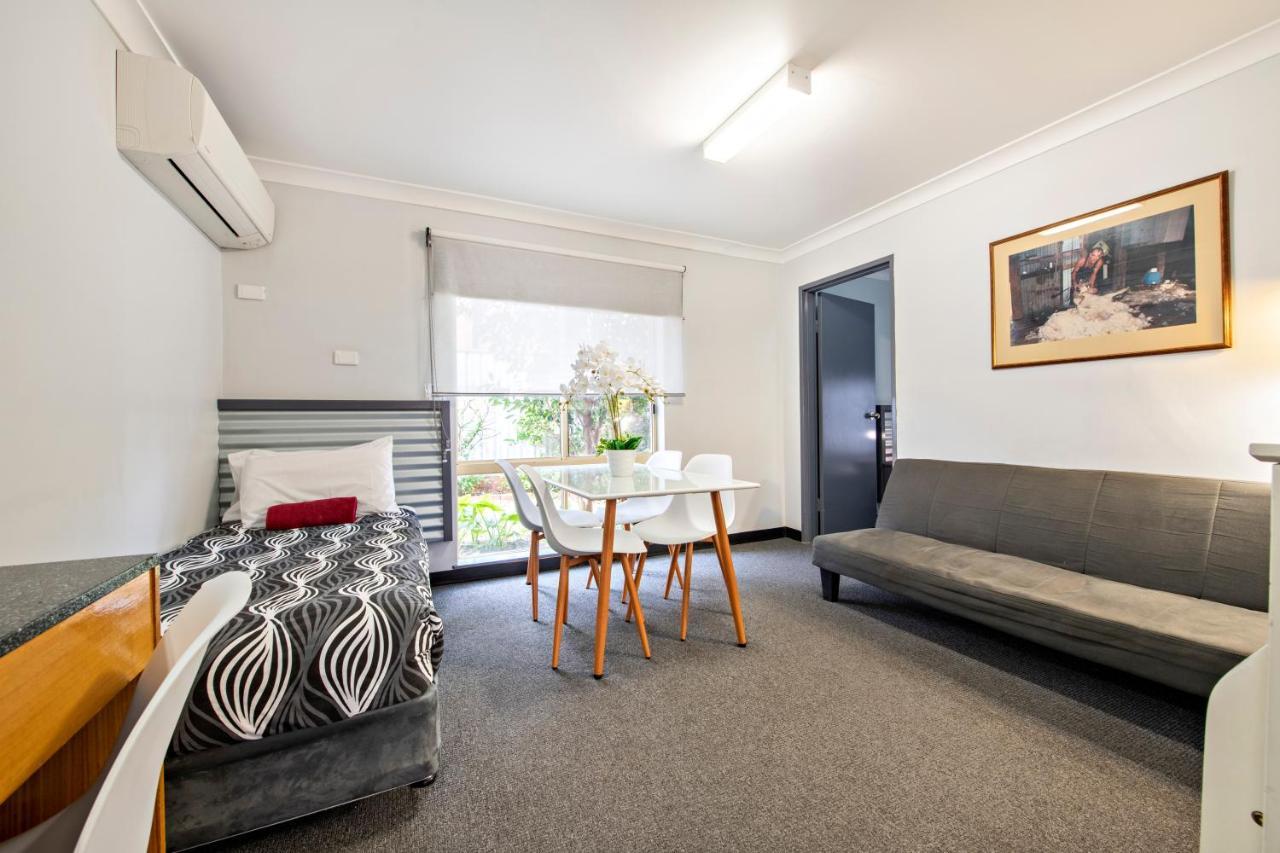 Comfort Inn Shearing Shed Ντούμπο Εξωτερικό φωτογραφία