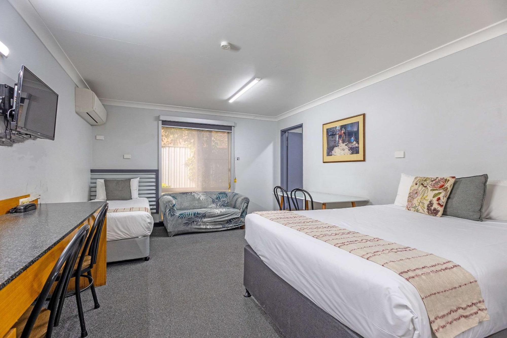 Comfort Inn Shearing Shed Ντούμπο Εξωτερικό φωτογραφία
